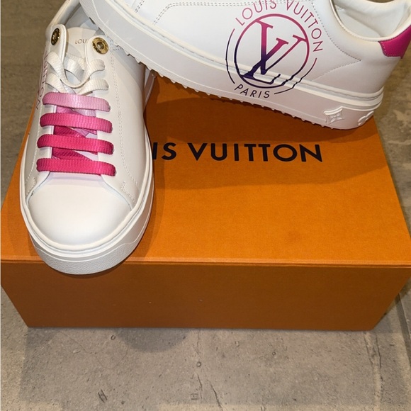Brand New Authentic Louis Vuitton Timeout sneakers - Picture 3 of 3
